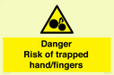 danger-risk-of-trapped-handfingers~